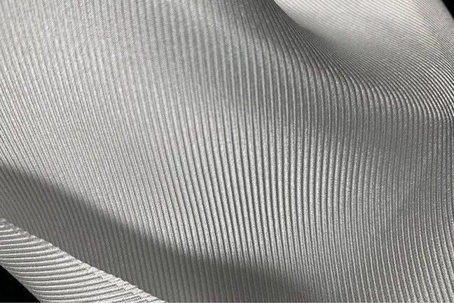 Silk twill texture and silk chiffon transparency