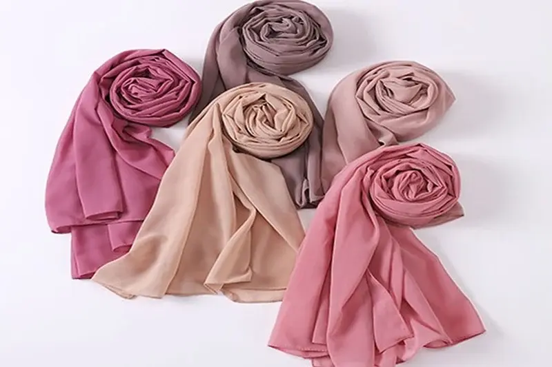 Custom scarf materials and price levels