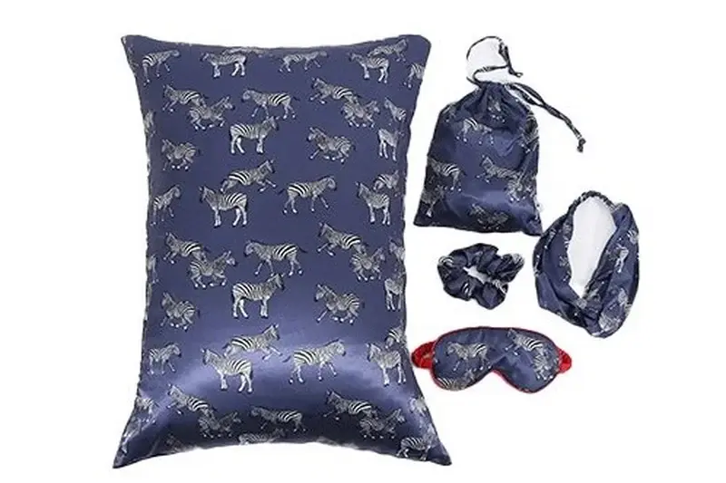Pillowcase specifications for retail hotel and gift programs