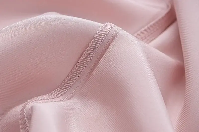 Filled silk pillowcase sample inspection