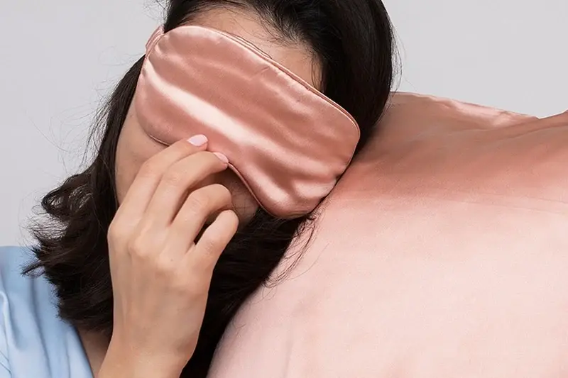 Sleep mask worn fit and coverage review
