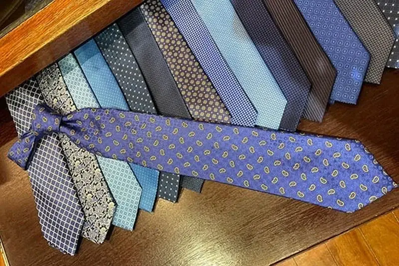 Buyer-specified silk tie dimensions