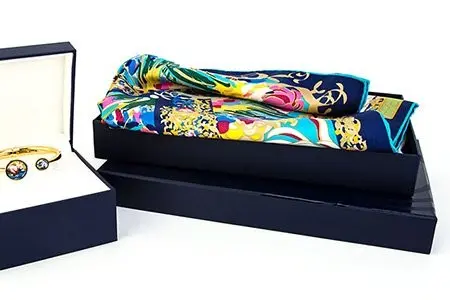 Silk scarf collection and gift project planning